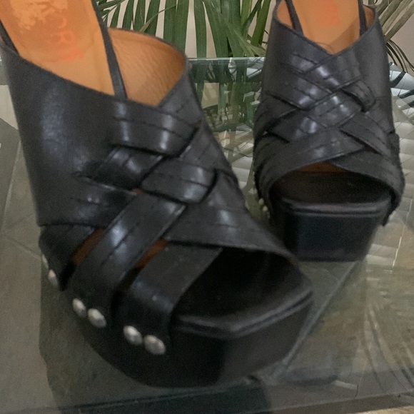 KORS by Michael Kors Studded Platform Mule Sandals - Nero - Picture 11 of 16